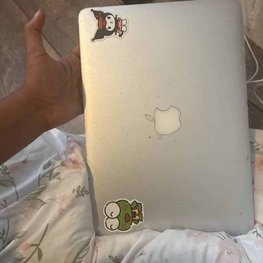 Apple elegant laptop